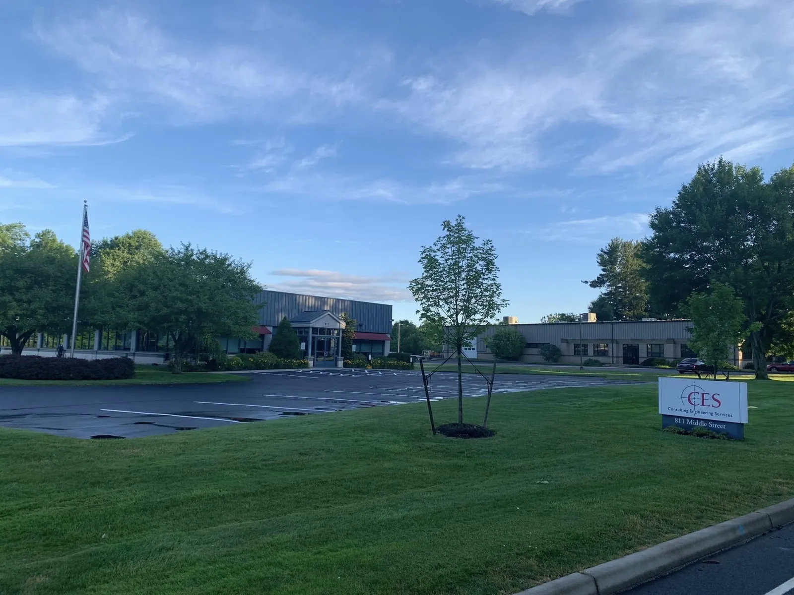 Sealcoated office parking lot at CES in Connecticut